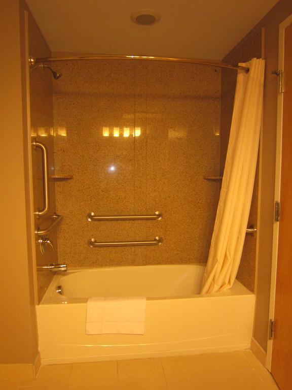 Red Carpet Inn And Suites Monmouth Junction Cameră foto